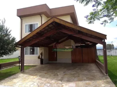 Casa de Condomínio com 4 Quartos à venda, 190m² no Piracangaguá, Taubaté