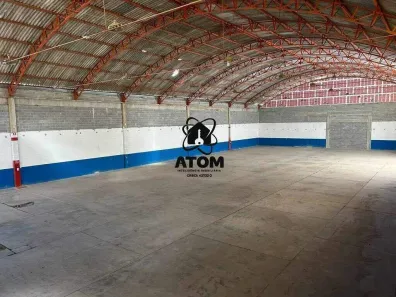 Galpão/Depósito/Armazém para alugar, 1750m² no Piracangaguá, Taubaté