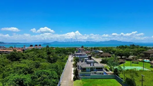 Casa de Condomínio com 3 Quartos à venda, 244m² no Cachoeira do Bom Jesus, Florianópolis