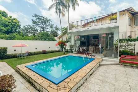 Casa com 7 Quartos à venda, 350m² no Chácara das Pedras, Porto Alegre
