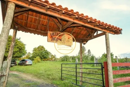 Fazenda/Sítio com 3 Quartos à venda, 167m² no Parque dos Cafezais V, Itupeva