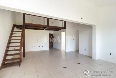 Sala Comercial para alugar, 88m² no São João, Porto Alegre