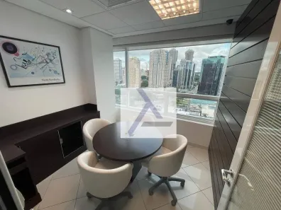 Sala Comercial para alugar, 43m² no Jardim das Acácias, São Paulo