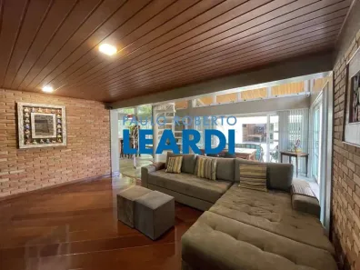 Casa com 4 Quartos à venda, 1045m² no São Paulo II, Cotia