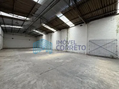 Galpão/Depósito/Armazém para alugar, 450m² no Piedade, Rio de Janeiro
