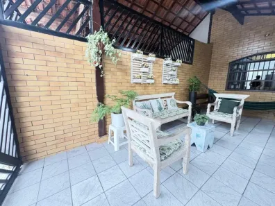 Casa com 3 Quartos à venda, 124m² no Maracanã, Praia Grande