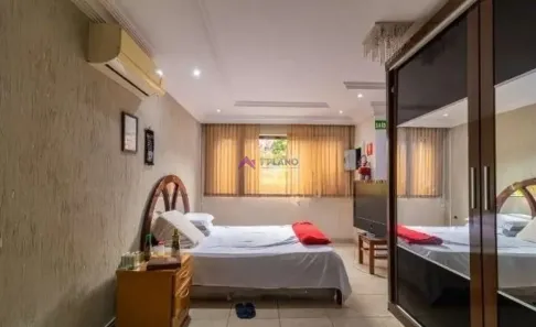 Casa com 4 Quartos à venda, 350m² no Saúde, São Paulo