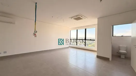 Sala Comercial para alugar, 52m² no Jardim Alamar, Maringá