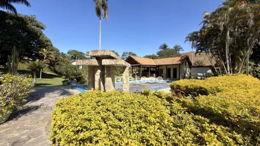 Fazenda/Sítio com 8 Quartos à venda, 624m² no Itaoca, Guararema