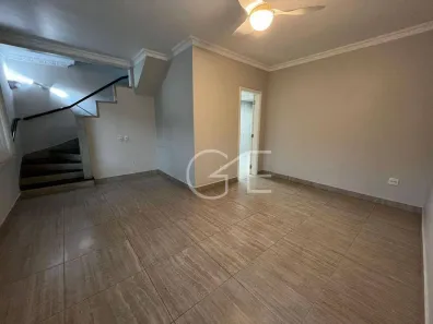 Sobrado com 3 Quartos para venda ou aluguel, 240m² no Embaré, Santos