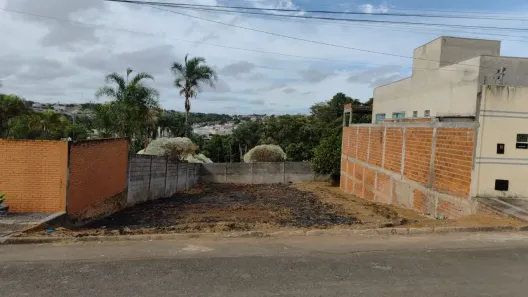 Lote/Terreno à venda, 300m² no Residencial Bela Vista, Anápolis