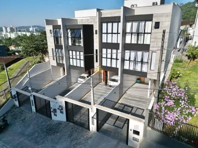Casa com 3 Quartos à venda, 120m² no Iririú, Joinville