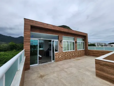 Casa de Condomínio com 4 Quartos à venda, 450m² no Vargem Pequena, Rio de Janeiro