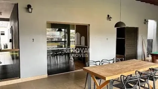 Sobrado com 3 Quartos à venda, 250m² no Jardim São Fernando, Ferraz de Vasconcelos