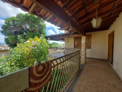 Casa com 5 Quartos para alugar, 140m² no Vila Regina, Montes Claros