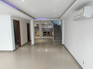 Casa com 4 Quartos à venda, 218m² no Fraternidade, Nova Iguaçu