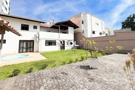 Casa com 5 Quartos à venda, 254m² no Vila Nova, Blumenau