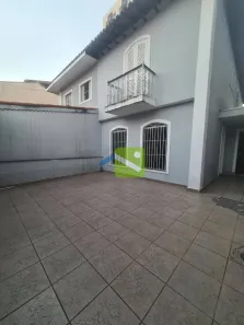 Casa com 3 Quartos para alugar, 180m² no Vila Lageado, São Paulo