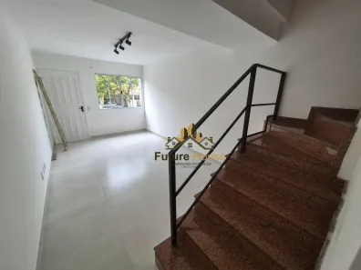 Casa de Condomínio com 2 Quartos para alugar, 80m² no Granja Viana, Cotia
