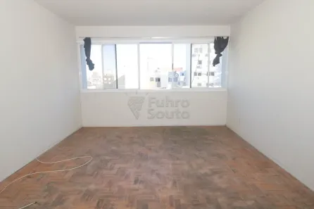 Apartamento com 3 Quartos para alugar, 108m² no Centro, Pelotas