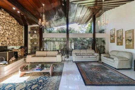 Casa com 3 Quartos para alugar, 498m² no Jardim Leonor, São Paulo