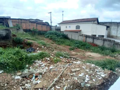 Lote/Terreno à venda, 500m² no Petrolândia, Contagem