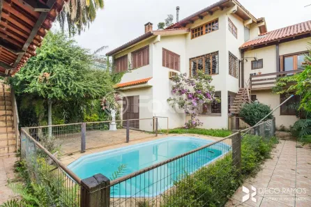 Casa com 6 Quartos à venda, 410m² no Passo da Areia, Porto Alegre
