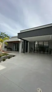 Casa com 3 Quartos à venda, 198m² no Parque das Flores, Goiânia