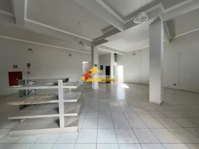 Ponto Comercial para alugar, 196m² no Planalto, Divinópolis