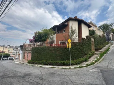 Sobrado com 3 Quartos à venda, 300m² no Jardim Peri, São Paulo