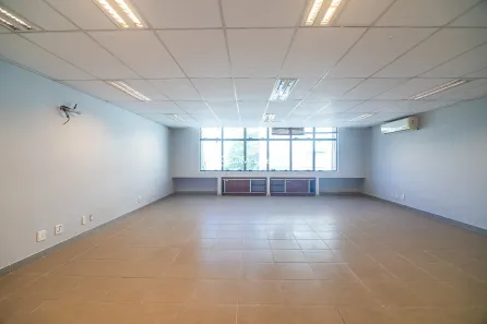 Prédio Comercial para alugar, 80m² no Rio Branco, Porto Alegre