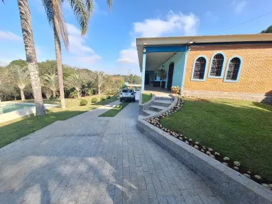 Fazenda/Sítio com 4 Quartos à venda, 350m² no Puris, Ibiúna