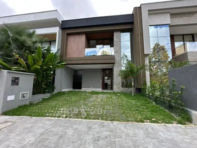 Casa de Condomínio com 4 Quartos à venda, 233m² no Maraponga, Fortaleza
