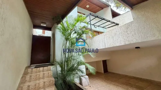 Casa com 3 Quartos à venda, 230m² no Indianópolis, São Paulo