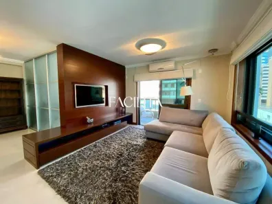 Apartamento com 3 Quartos para alugar, 207m² no Centro, Florianópolis