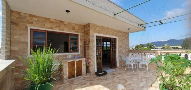 Sobrado com 6 Quartos à venda, 286m² no Centro, Ubatuba