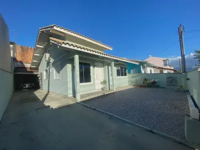 Casa com 3 Quartos à venda, 116m² no Madri, Palhoça