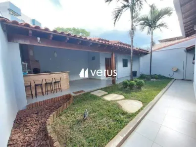 Casa com 3 Quartos à venda, 170m² no Chácaras Tubalina e Quartel, Uberlândia