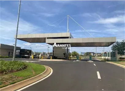 Lote/Terreno à venda, 451m² no Jardim Sul, Uberlândia