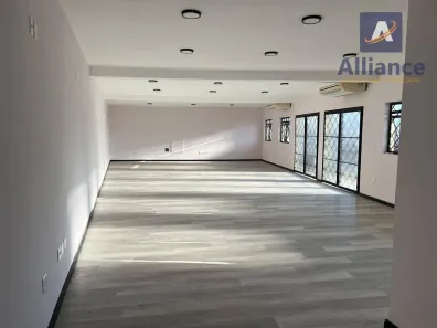 Sala Comercial para alugar, 200m² no Vila Bossi, Louveira
