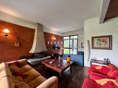 Casa de Condomínio com 3 Quartos à venda, 244m² no Posse, Teresópolis