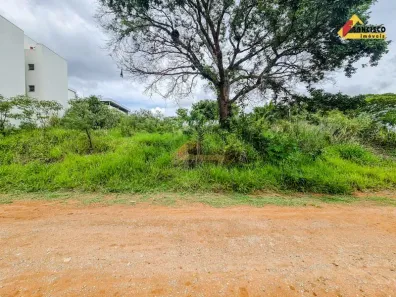 Lote/Terreno à venda, 288m² no Interlagos, Divinópolis