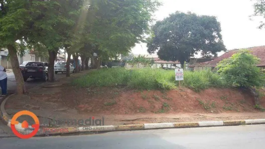 à venda, 300m² no Centro, Iperó