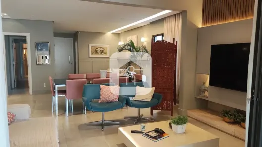 Casa com 3 Quartos à venda, 250m² no Jardim Karaíba, Uberlândia