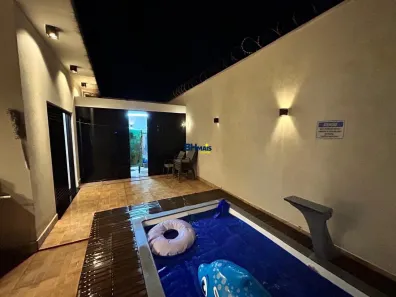 Casa com 4 Quartos à venda, 170m² no Novo Mundo, Uberlândia