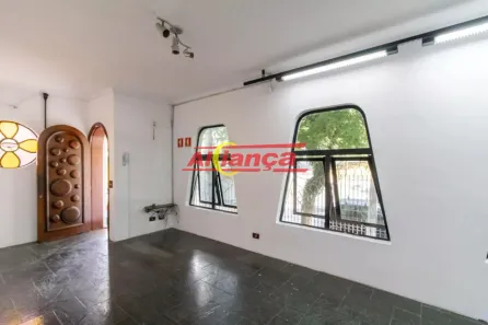 Casa com 2 Quartos para alugar, 100m² no Jardim Santa Mena, Guarulhos