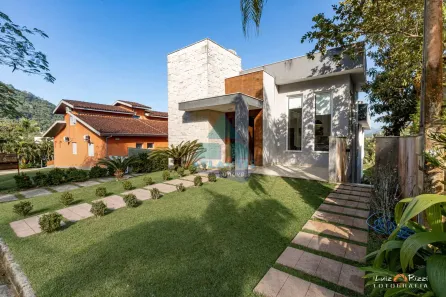 Casa com 4 Quartos à venda, 416m² no Lagoinha, Ubatuba