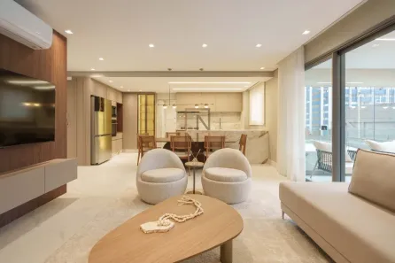 Apartamento com 3 Quartos para alugar, 139m² no Água Verde, Curitiba