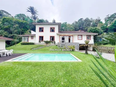 Casa de Condomínio com 4 Quartos à venda, 300m² no Carlos Guinle, Teresópolis