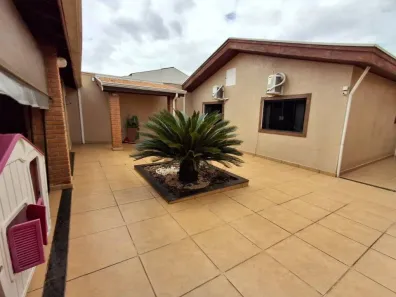 Casa com 3 Quartos à venda, 148m² no Jardim São Francisco, Santa Bárbara D'Oeste